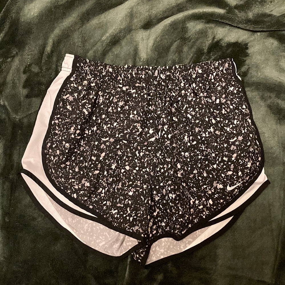 Women Nike shorts